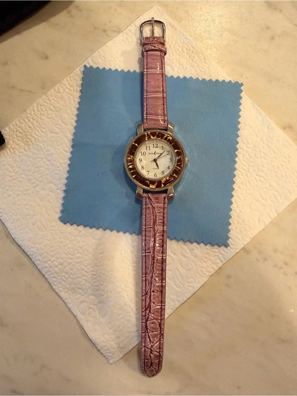 Vecchia Venezia Women’s Quartz Analog Watch Gold-Tone Case Pink Leather Strap